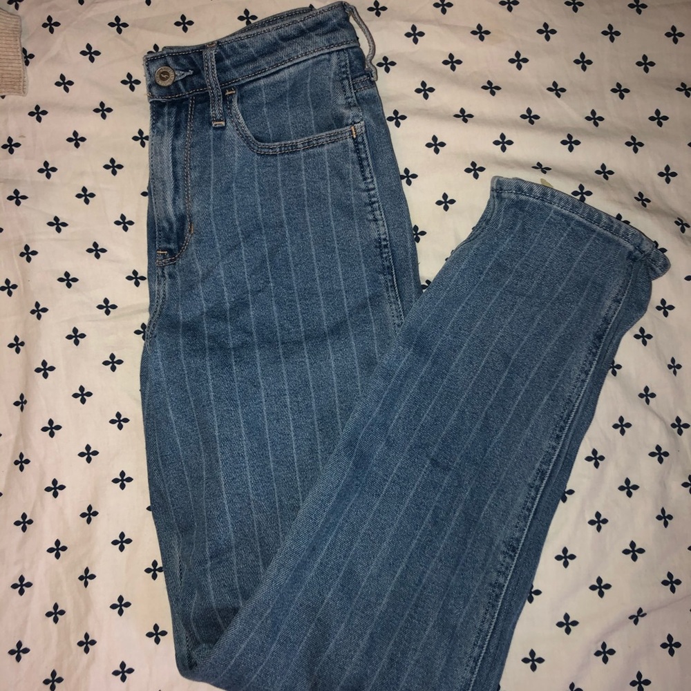Unique vertical stripped jeans